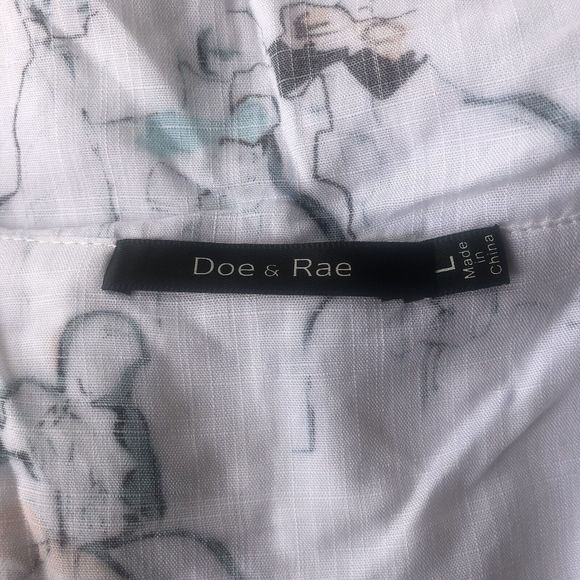 Doe & Rae Ruffled Patterned Tank Size Large - Picture 10 of 10